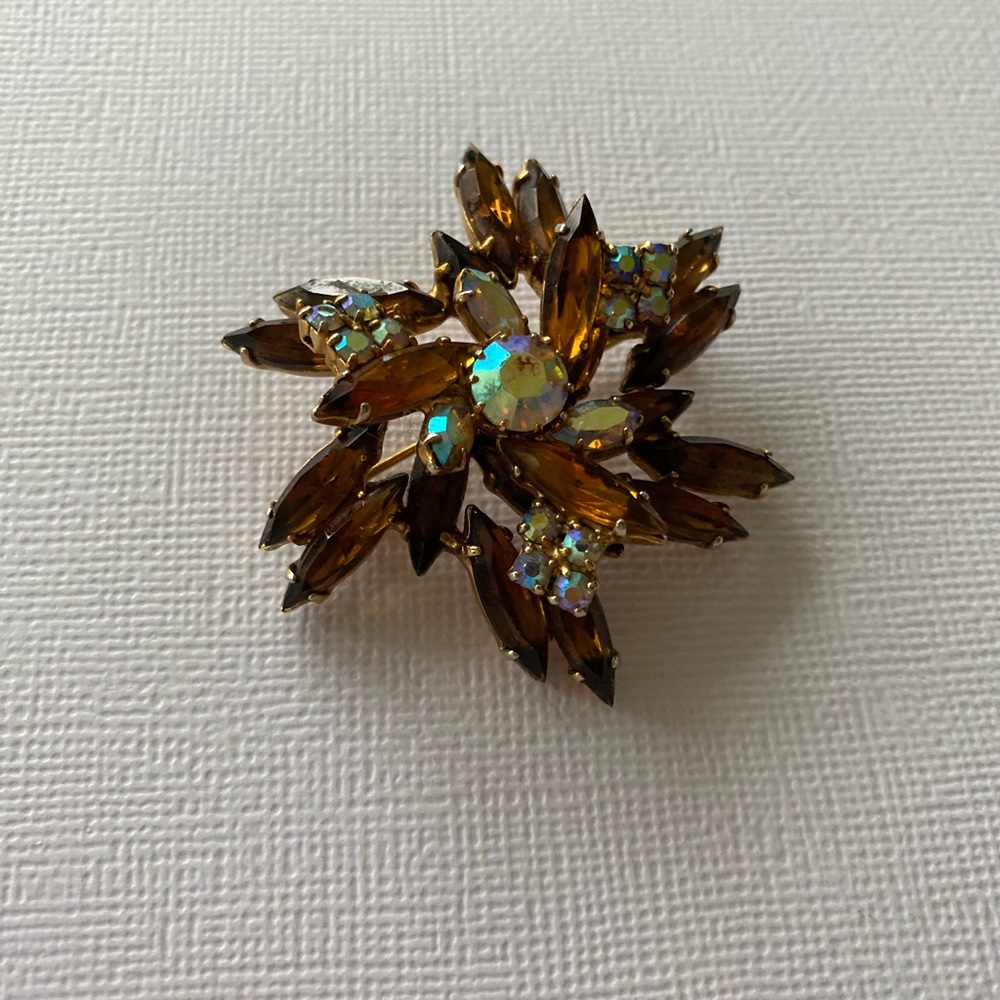 Vintage Rhinestone Brooch & Earrings - Picture 2 of 7